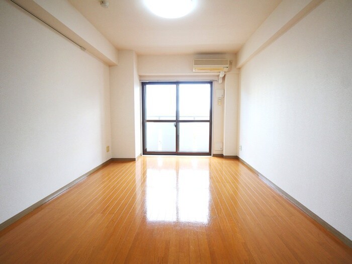 物件内観写真10　(室内からの展望)