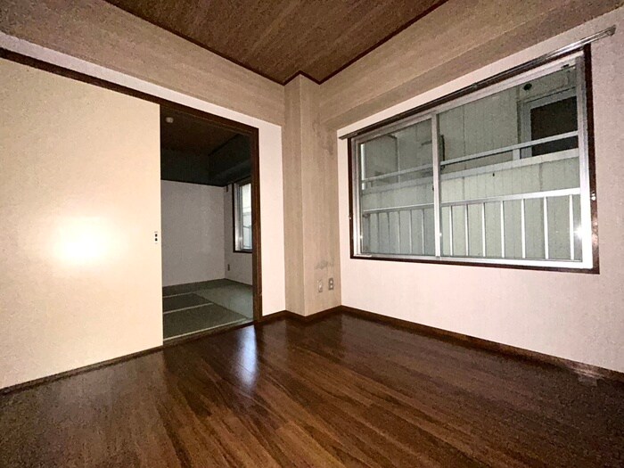 物件内観写真8　(居室)