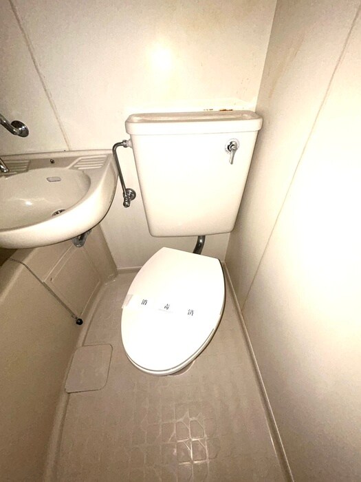 物件内観写真18　(トイレ)