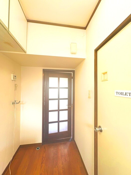 物件内観写真18　(廊下)