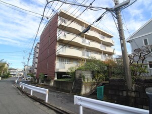 FAMILIO外観写真