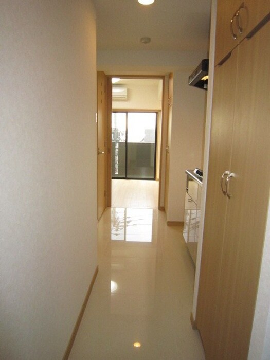 物件内観写真13　(廊下)