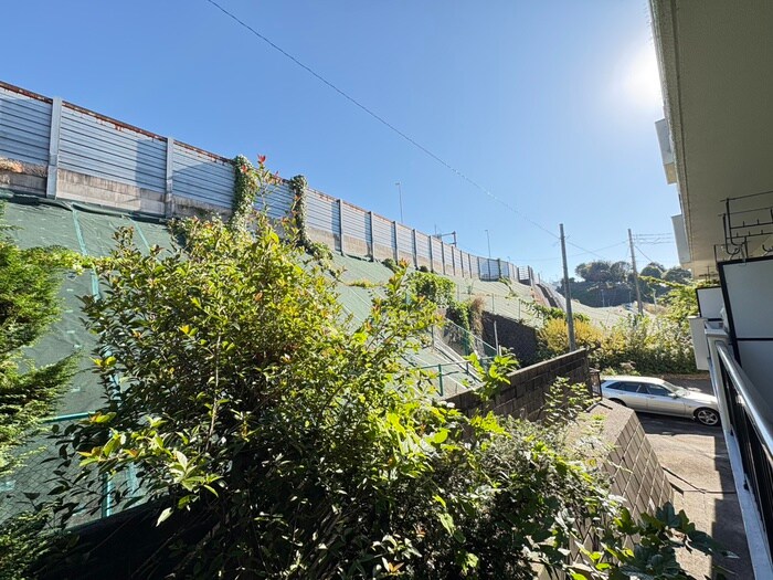 物件内観写真19　(室内からの展望)