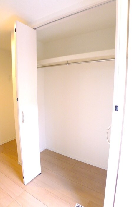 物件内観写真11　(収納)