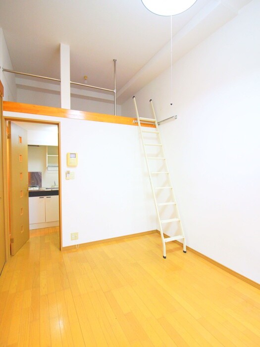 物件内観写真8　(居室)