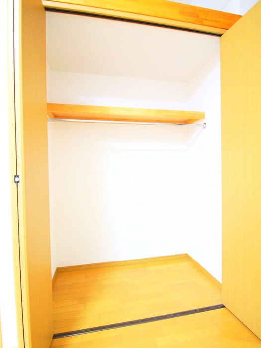 物件内観写真12　(収納)