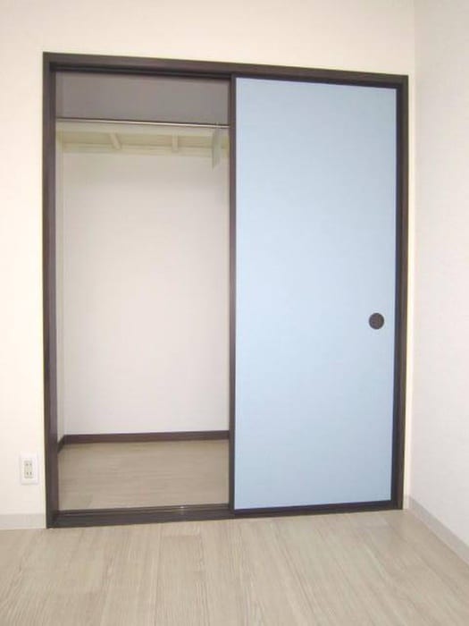 物件内観写真10　(収納)