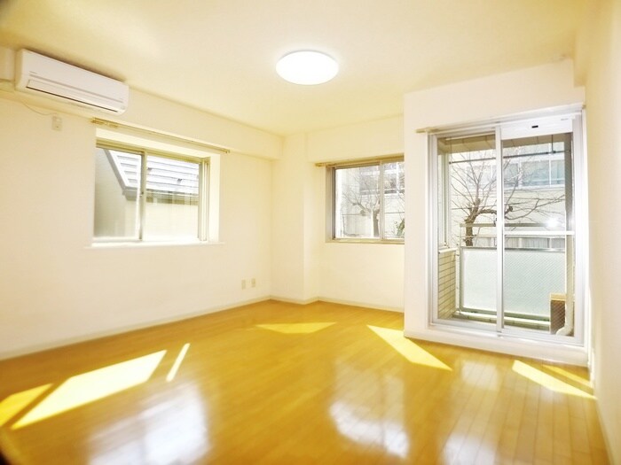 物件内観写真9　(居室)