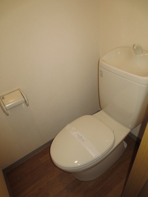 物件内観写真15　(トイレ)