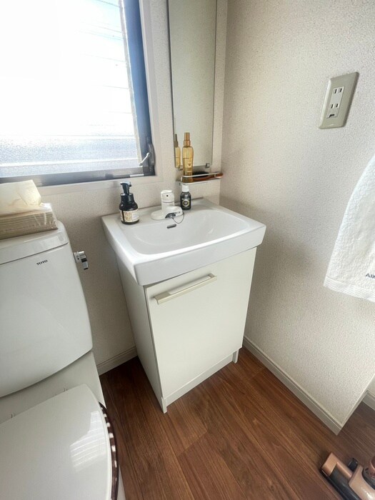 物件内観写真12　(洗面)