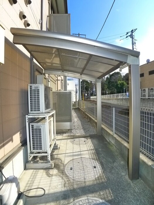 物件外観写真3　(駐輪場)