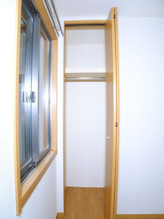 物件内観写真11　(収納)