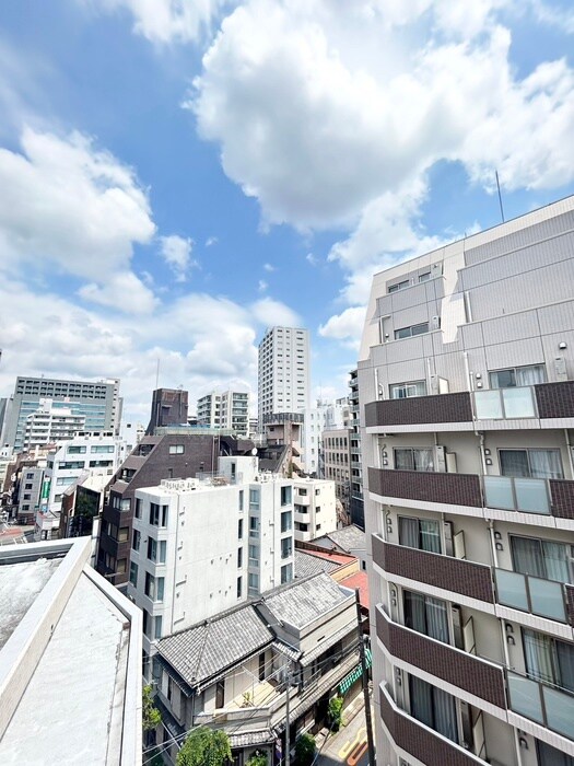 物件内観写真16　(室内からの展望)