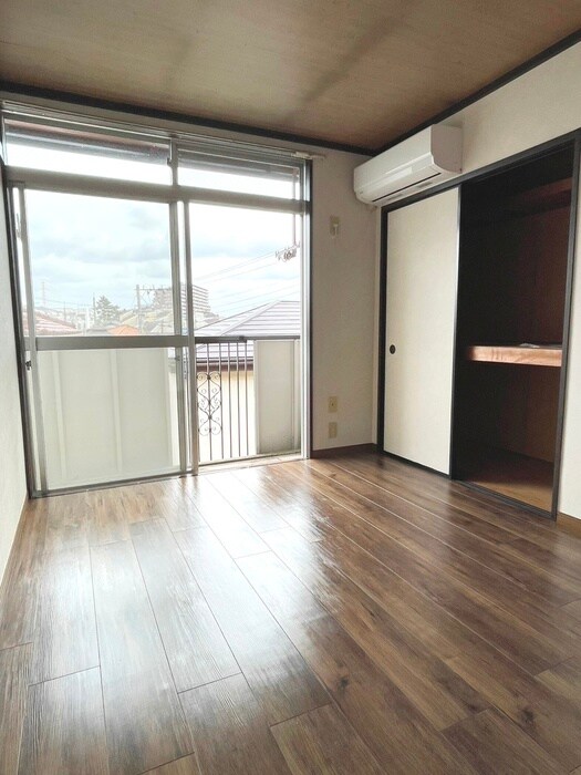 物件内観写真9　(居室)