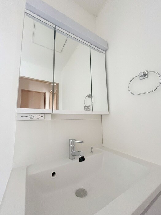 物件内観写真13　(洗面)