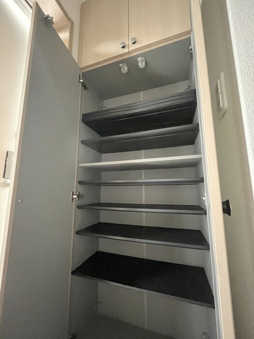 物件内観写真19　(靴箱)