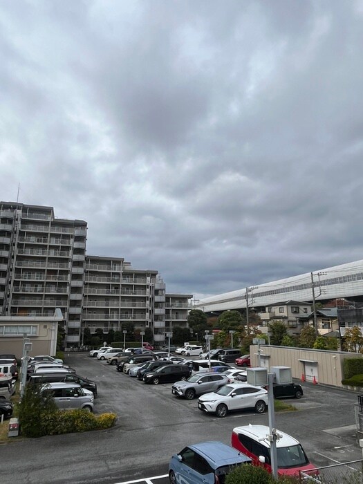 物件内観写真21　(室内からの展望)