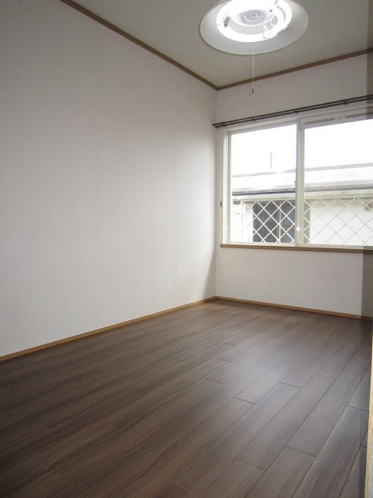 物件内観写真8　(居室)