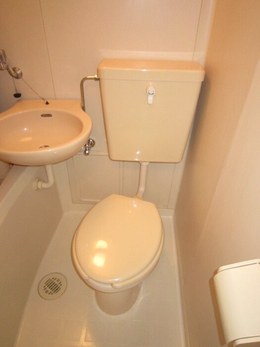 物件内観写真13　(トイレ)