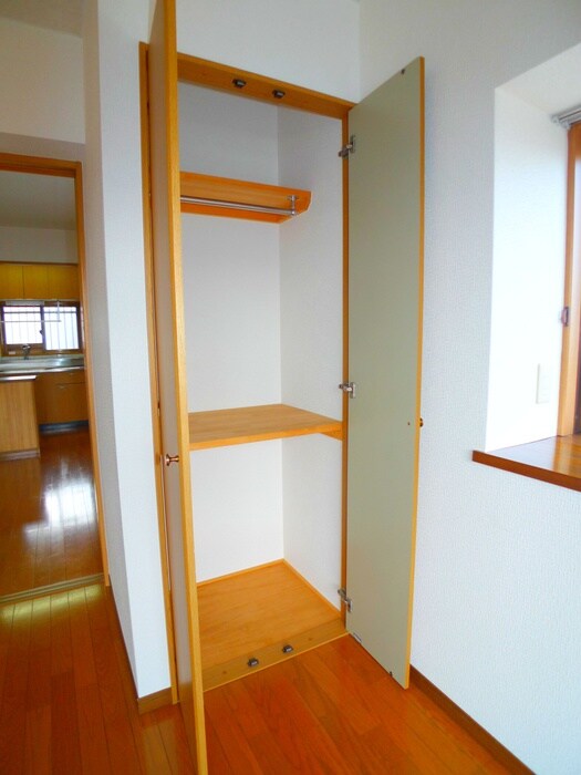 物件内観写真15　(収納)
