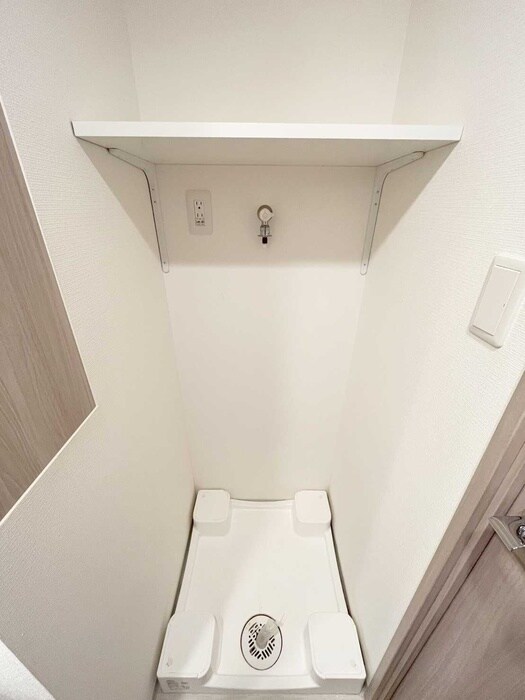 物件内観写真12　(洗濯機置場)