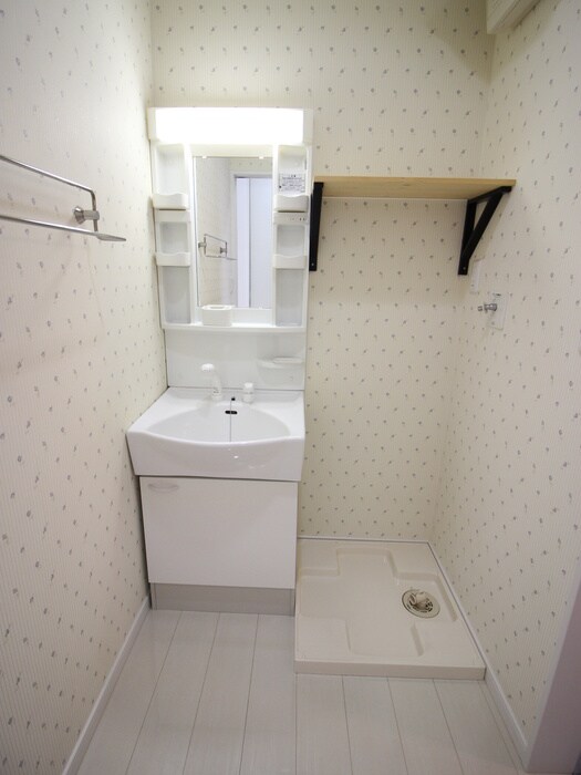 物件内観写真11　(洗濯機置場)