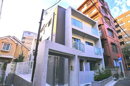 Crystal　Court哲学堂外観写真