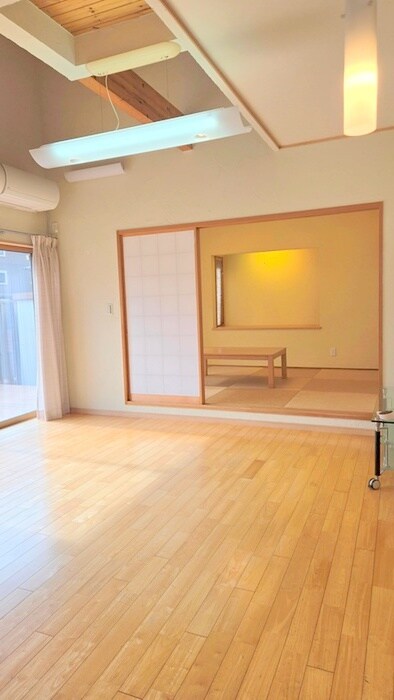 物件内観写真11　(居室)