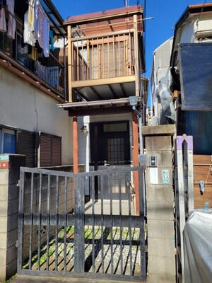 中青木２丁目貸家外観写真