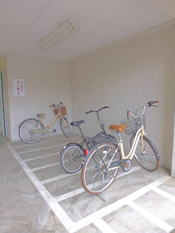 駐輪場