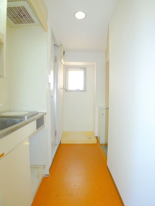 物件内観写真13　(廊下)