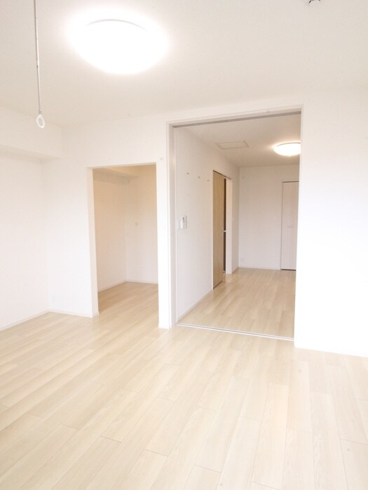 物件内観写真9　(居室)