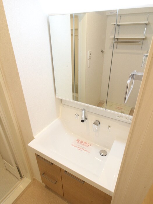 物件内観写真11　(洗面)