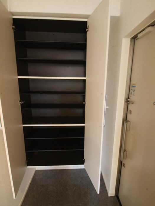 フィオーレの靴箱