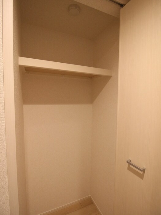 物件内観写真16　(収納)