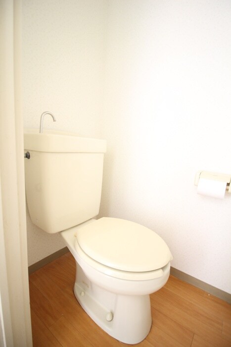 物件内観写真9　(トイレ)