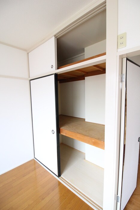 物件内観写真11　(収納)