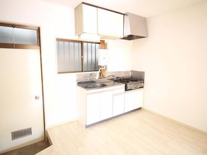 物件内観写真15　(玄関)