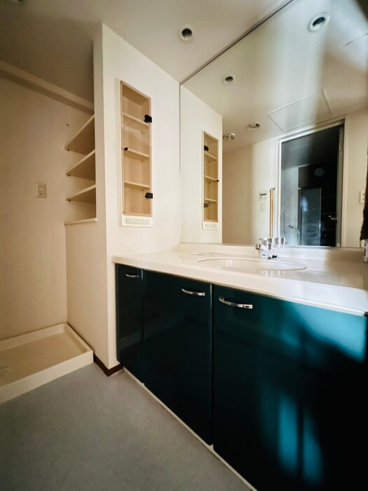 物件内観写真12　(収納)