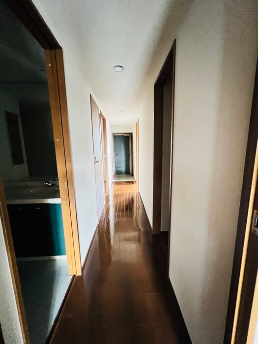 物件内観写真22　(廊下)