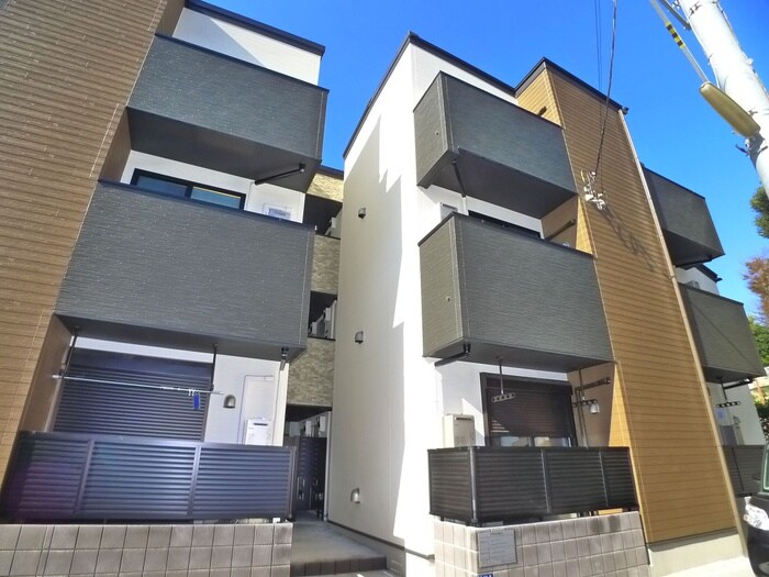 物件外観写真1　(外観写真)