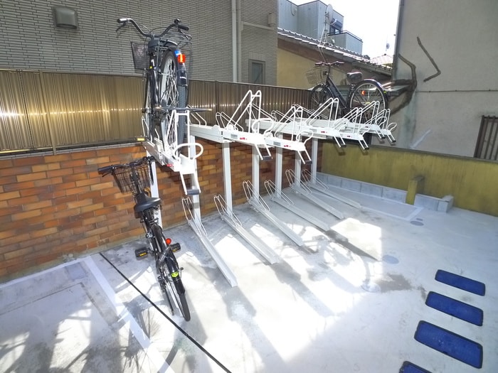 中山パークスイートの駐輪場