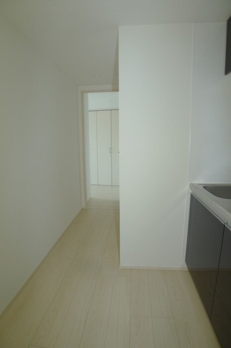 物件内観写真18　(廊下)