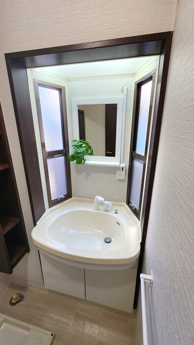 物件内観写真11　(洗面)