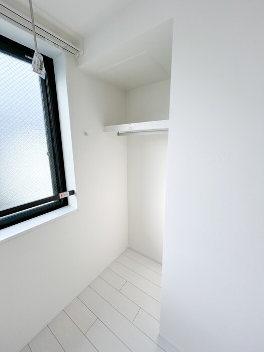 物件内観写真15　(収納)