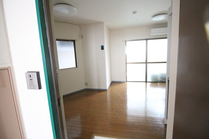 物件内観写真10　(居室)