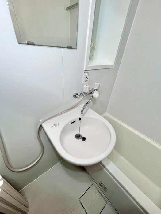 物件内観写真11　(洗面)