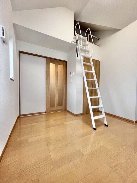 物件内観写真22　(居室)