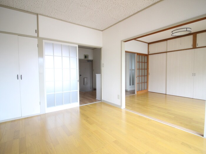 物件内観写真9　(居室)