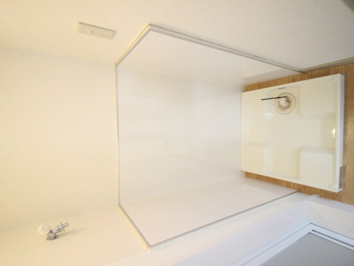 物件内観写真13　(洗濯機置場)